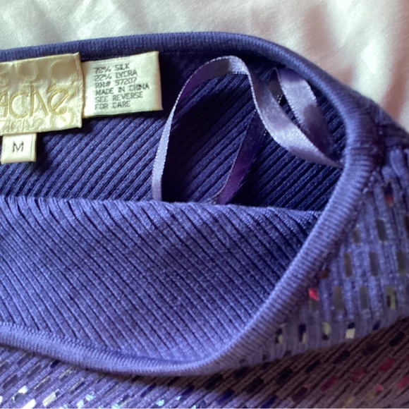 Women’s Cache One Shoulder Silk Shimmer Sweater Purple. Size M - Picture 7 of 7